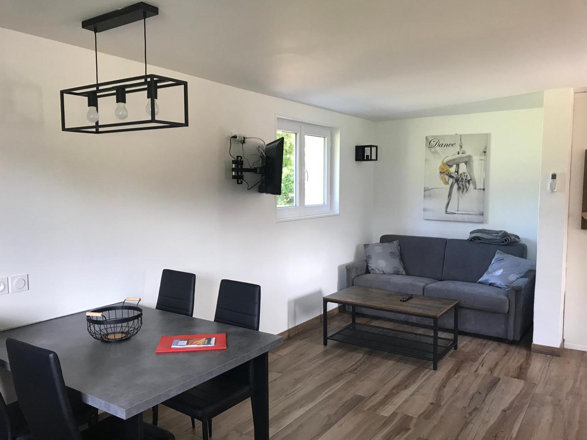 Maison 4 Etoiles Et Studio 3 Etoiles Independants Avec Piscine Л'Иль-сюр-ла-Сорг Экстерьер фото